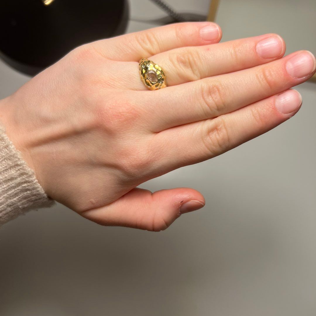 Guld ring fra Enamel