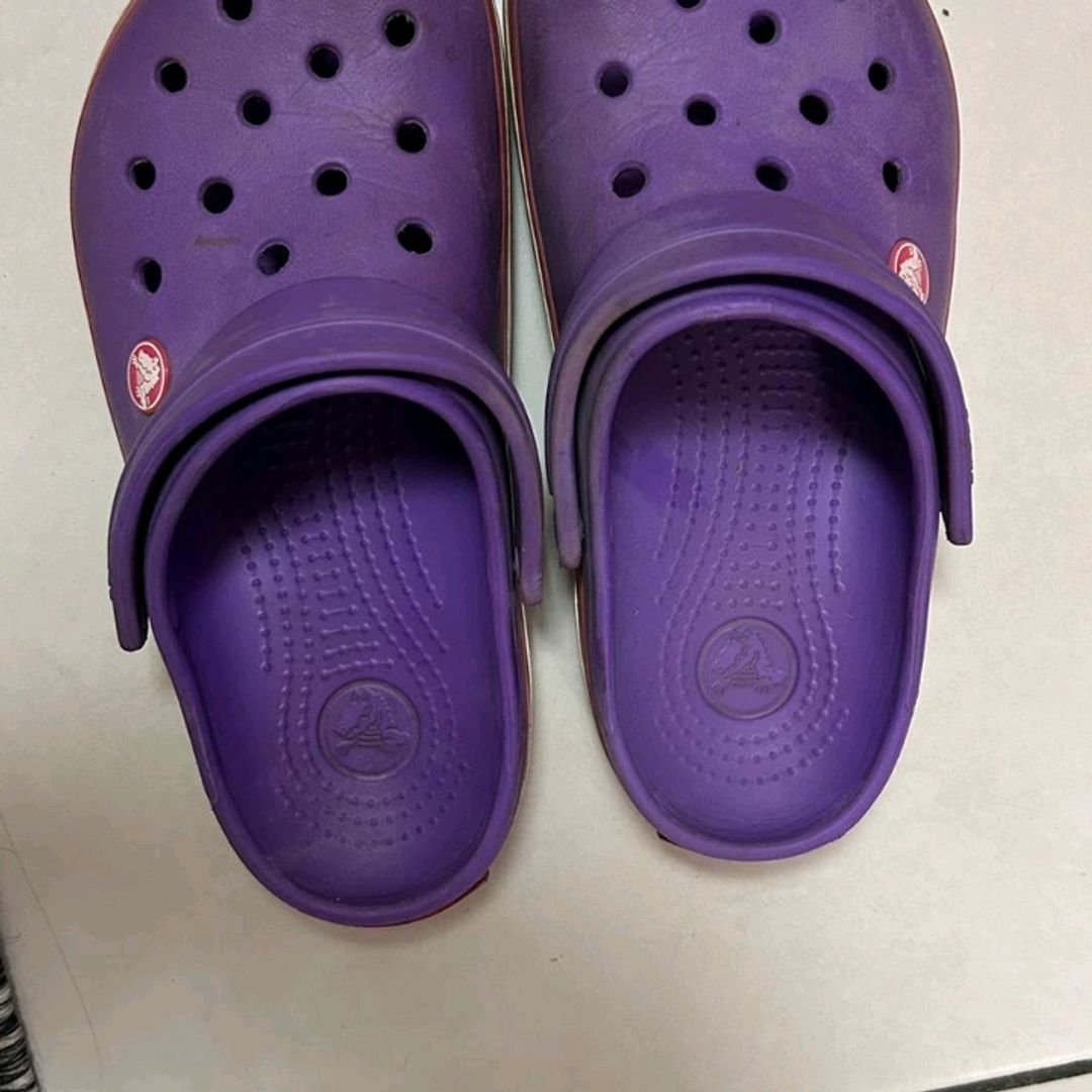 Crocs