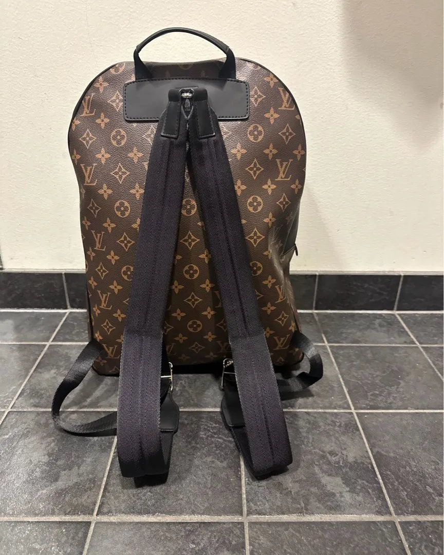 Louis Vuitton Josh