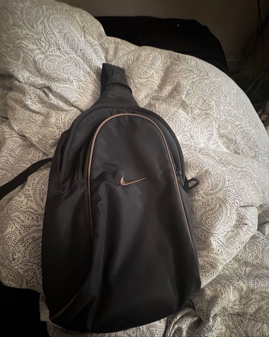 Nike sleak bag