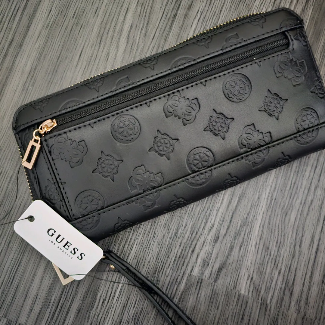 long wallet Guess