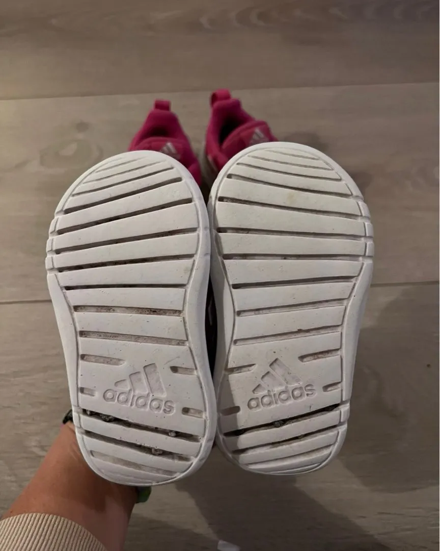 Adidas joggesko