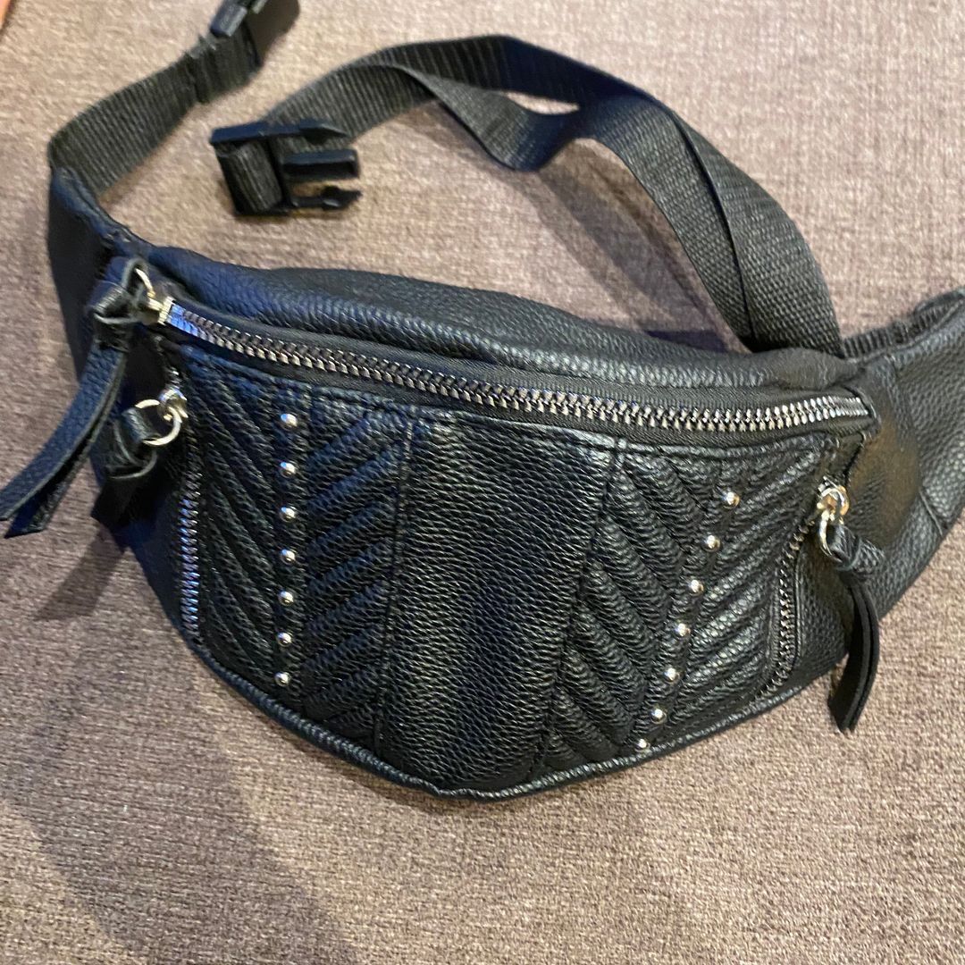 Fanny pack