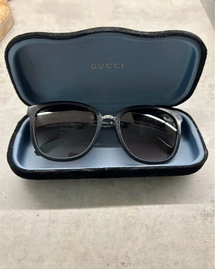 Gucci aurinkolasit