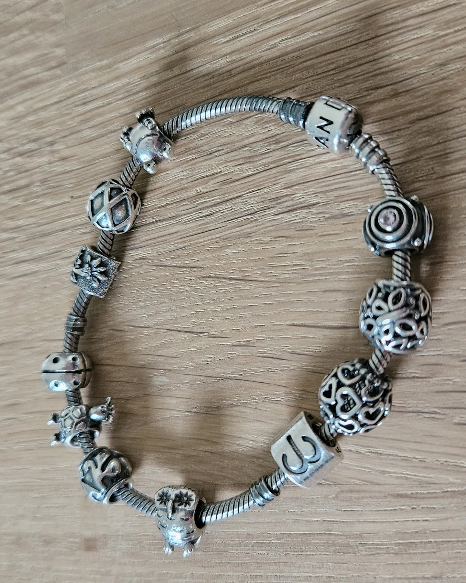 Pandora Armbånd