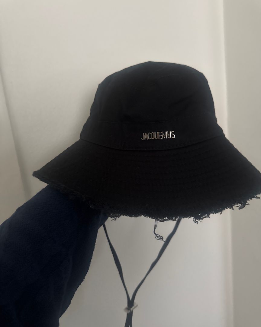 Jaqemus hat