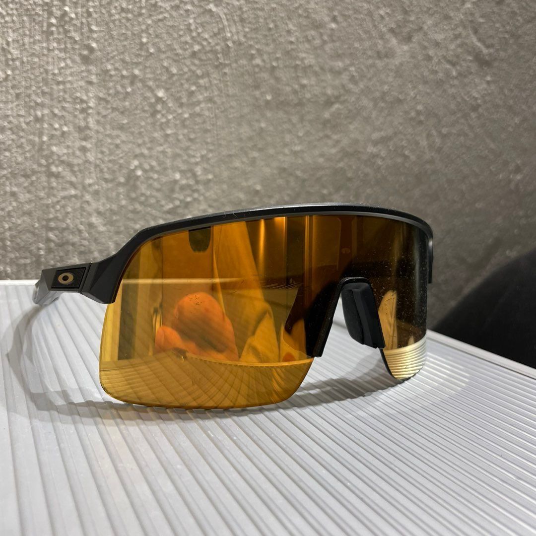 Oakley Sutro Lite