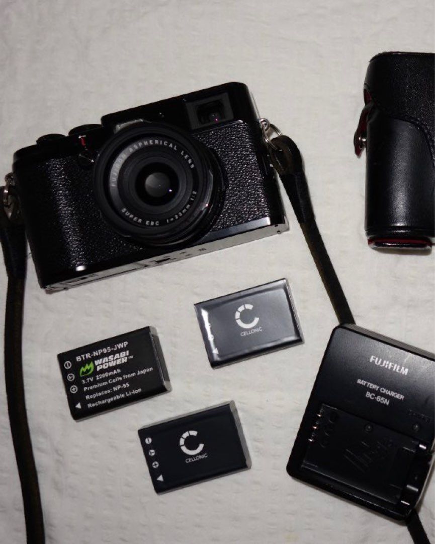 FUJIFILM X100 KAMERA