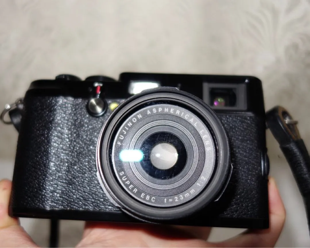 FUJIFILM X100 KAMERA