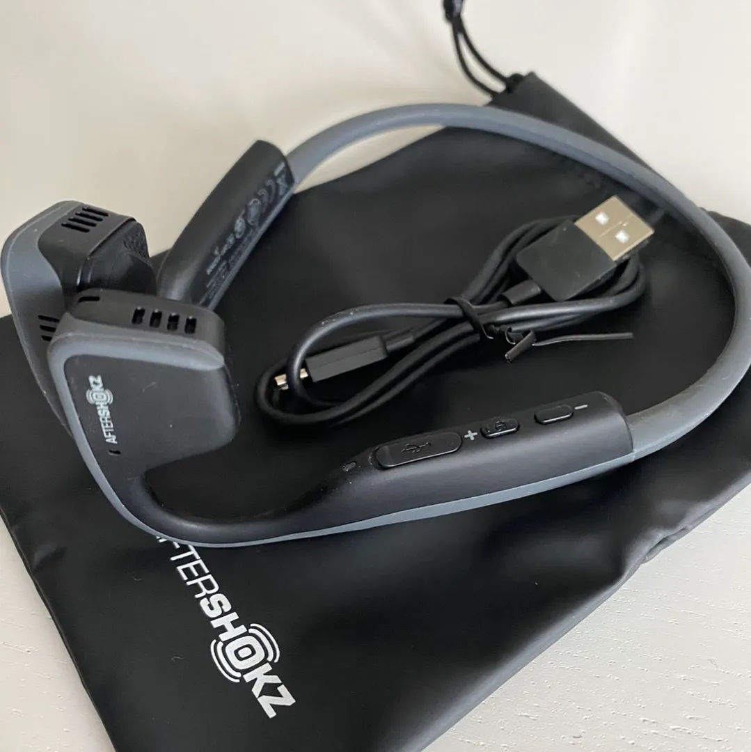 Aftershokz AS600