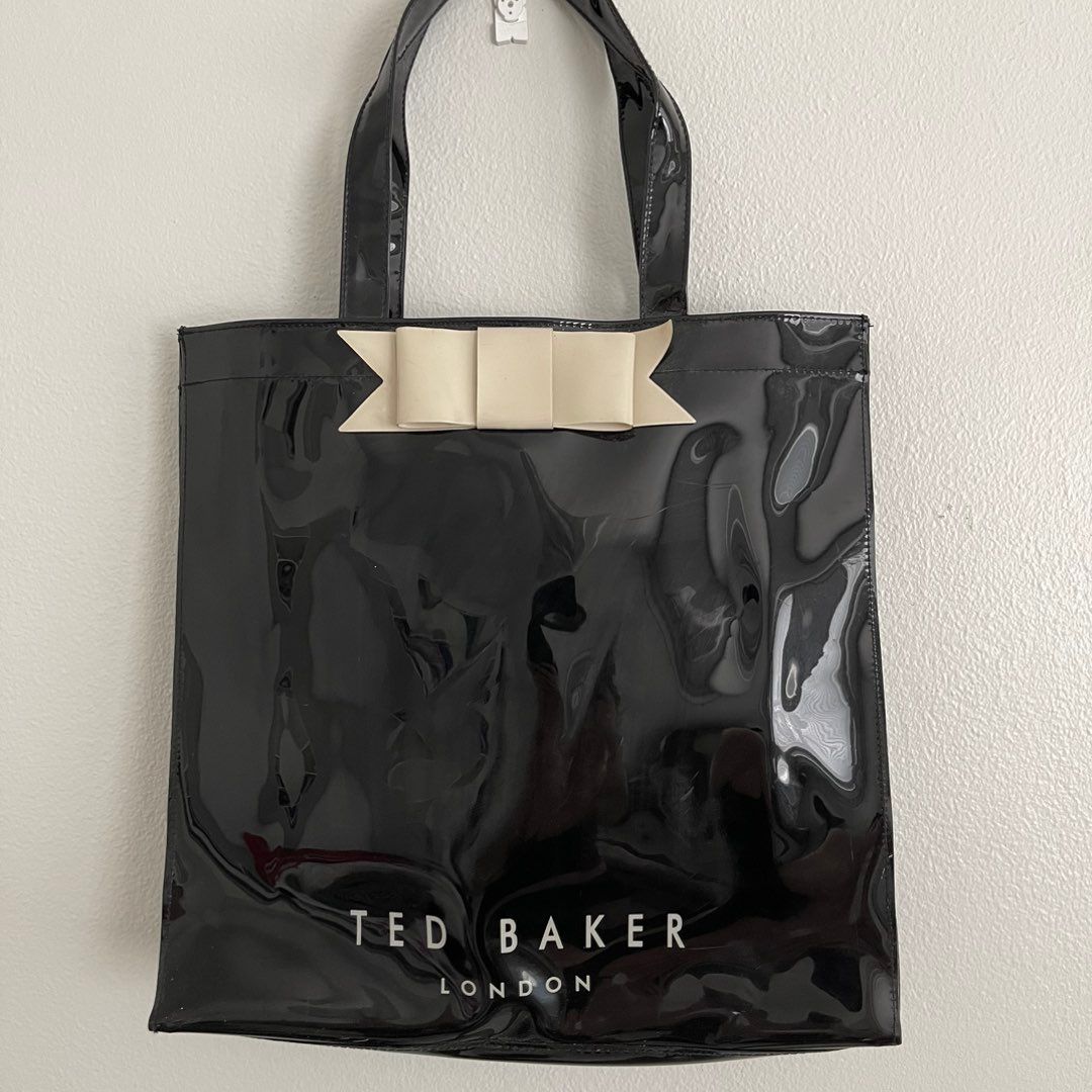 Ted Baker laukku