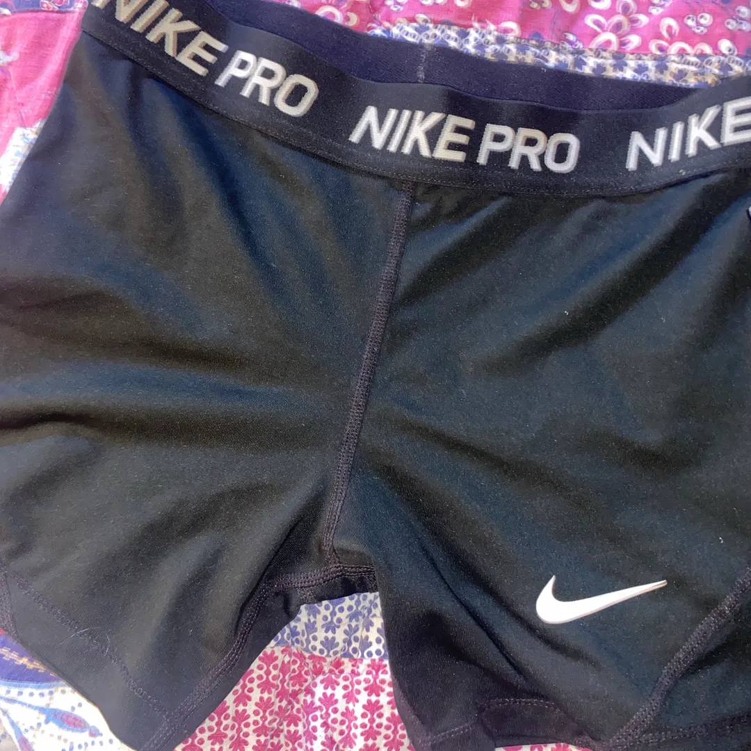 Nike pro