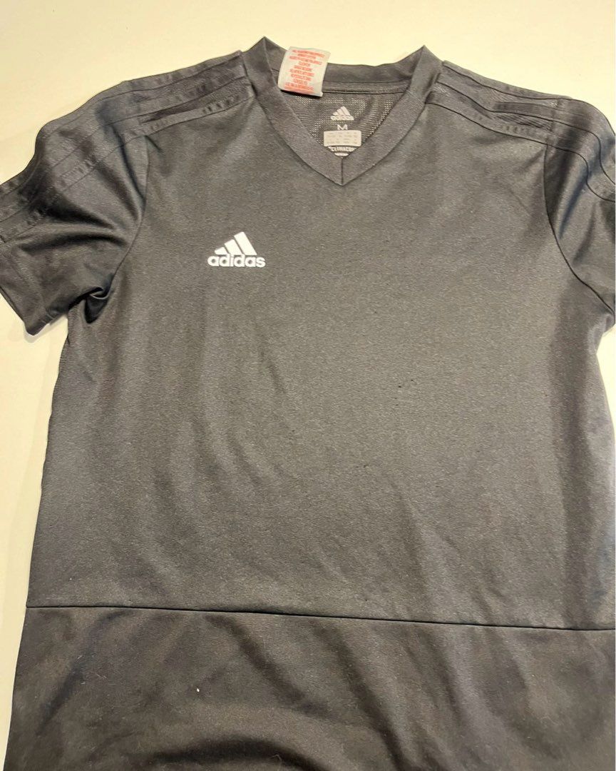 Adidas T-shirt