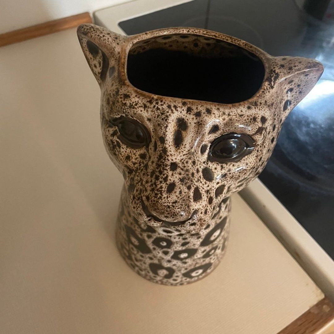 Vase leopard