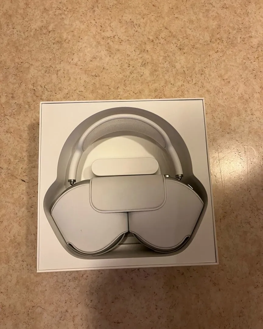 Apple airpods max