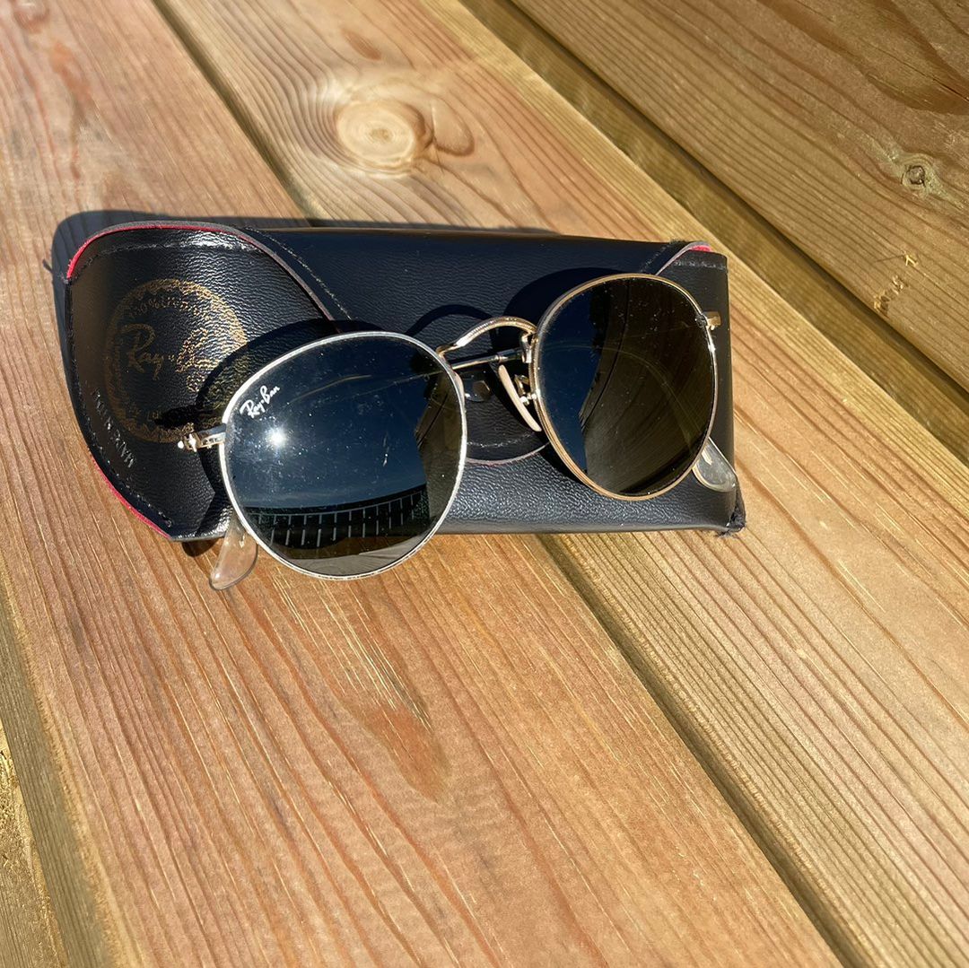 Ray-Ban round metal