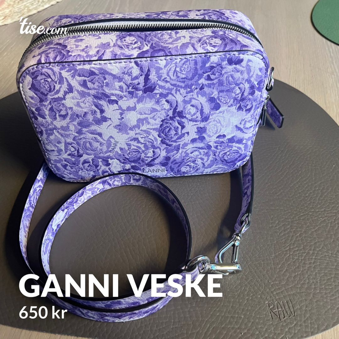 Ganni veske