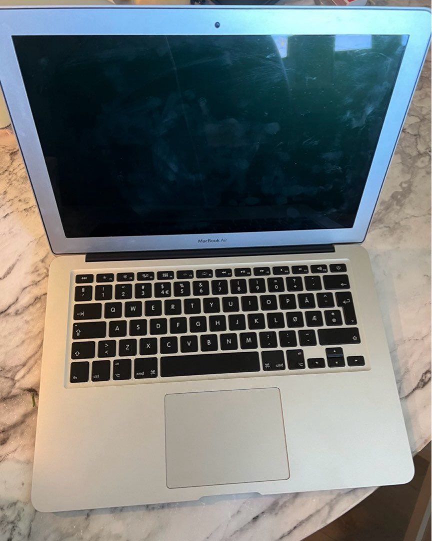 Macbook air (2014)