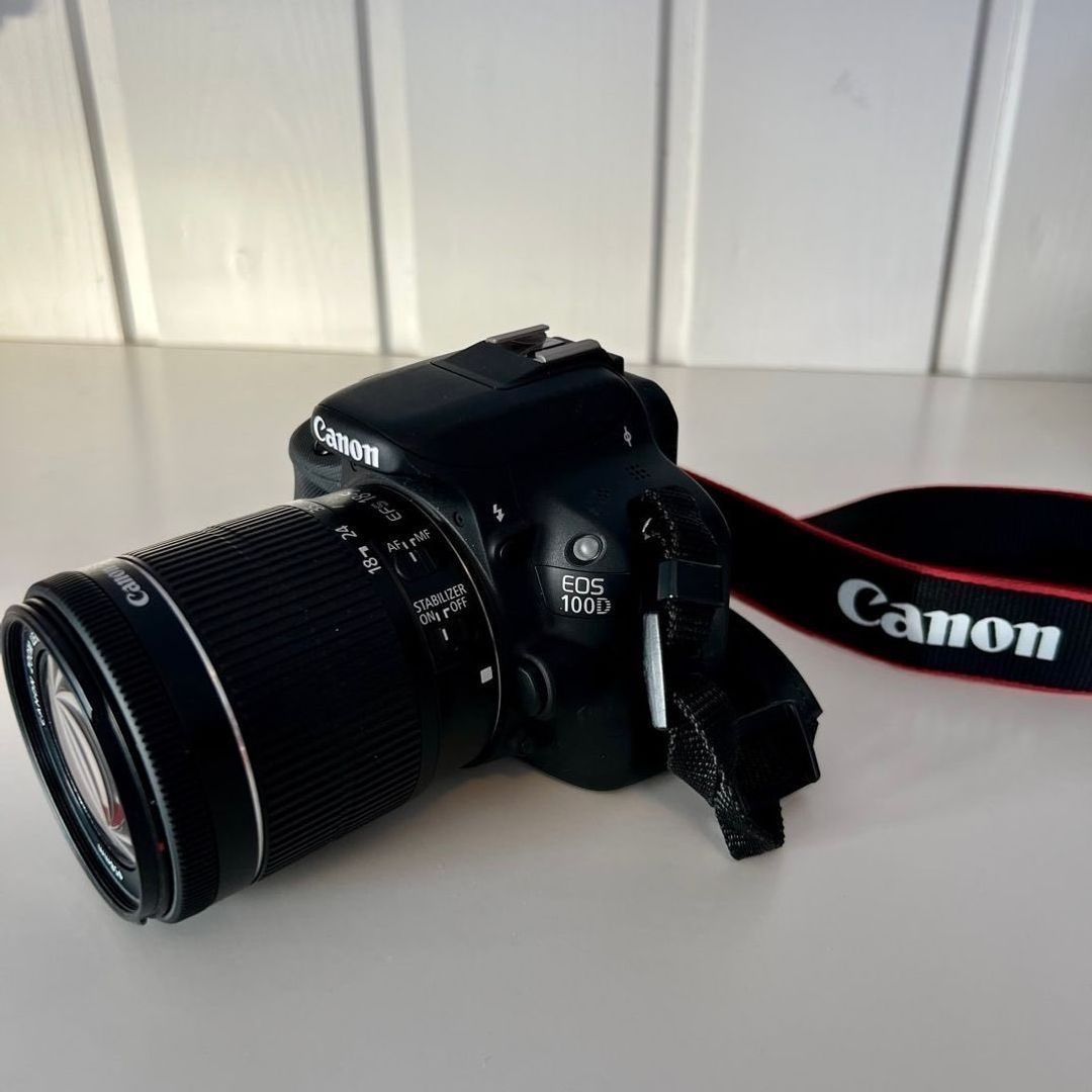 Canon EOS100D