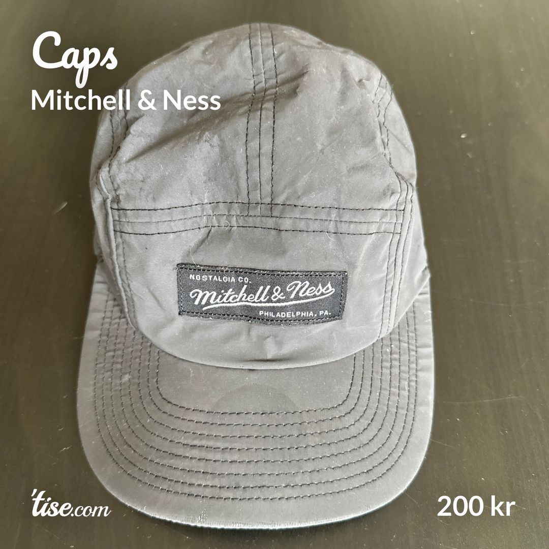 Caps