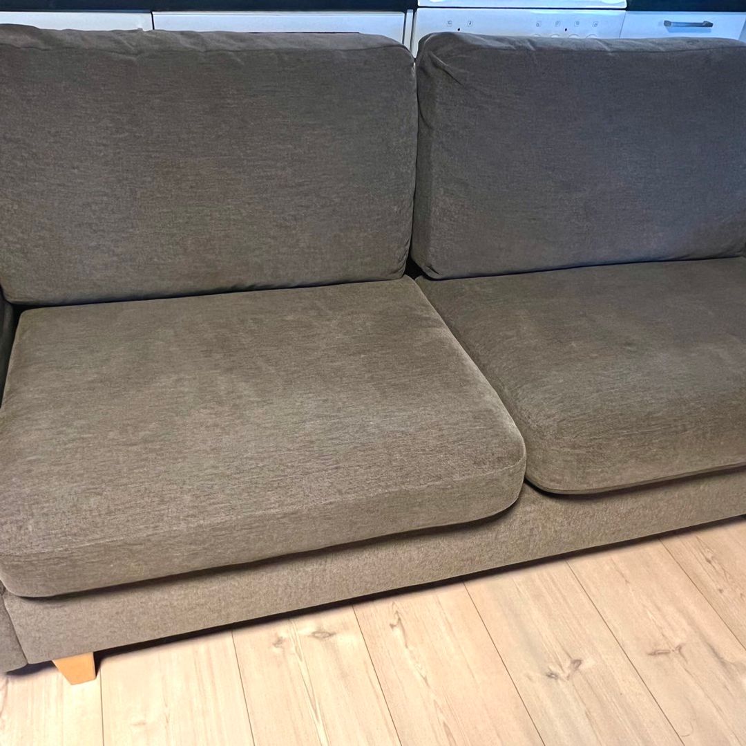 Hjellegjerde sofa