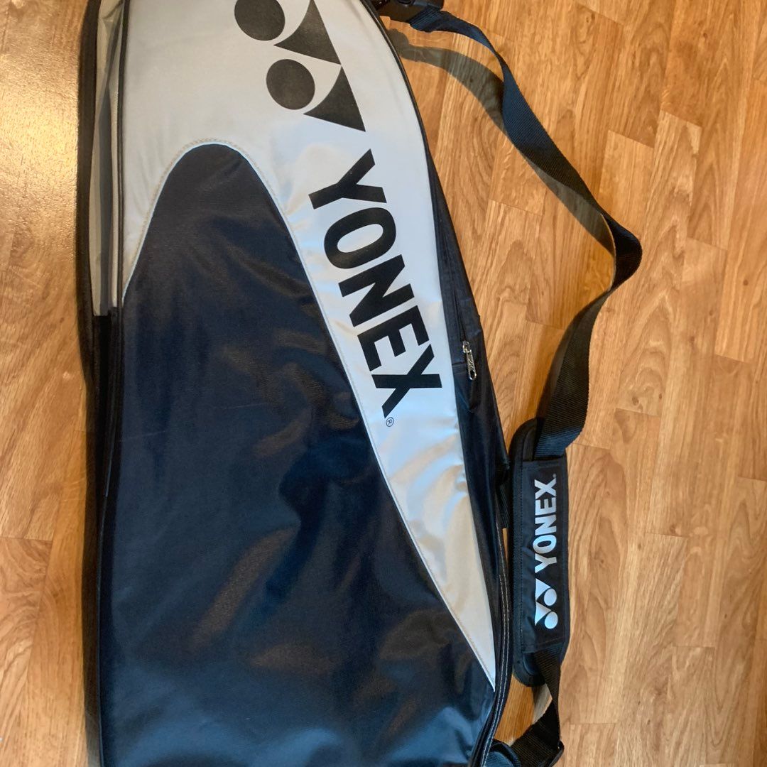 Yonex mailakassi