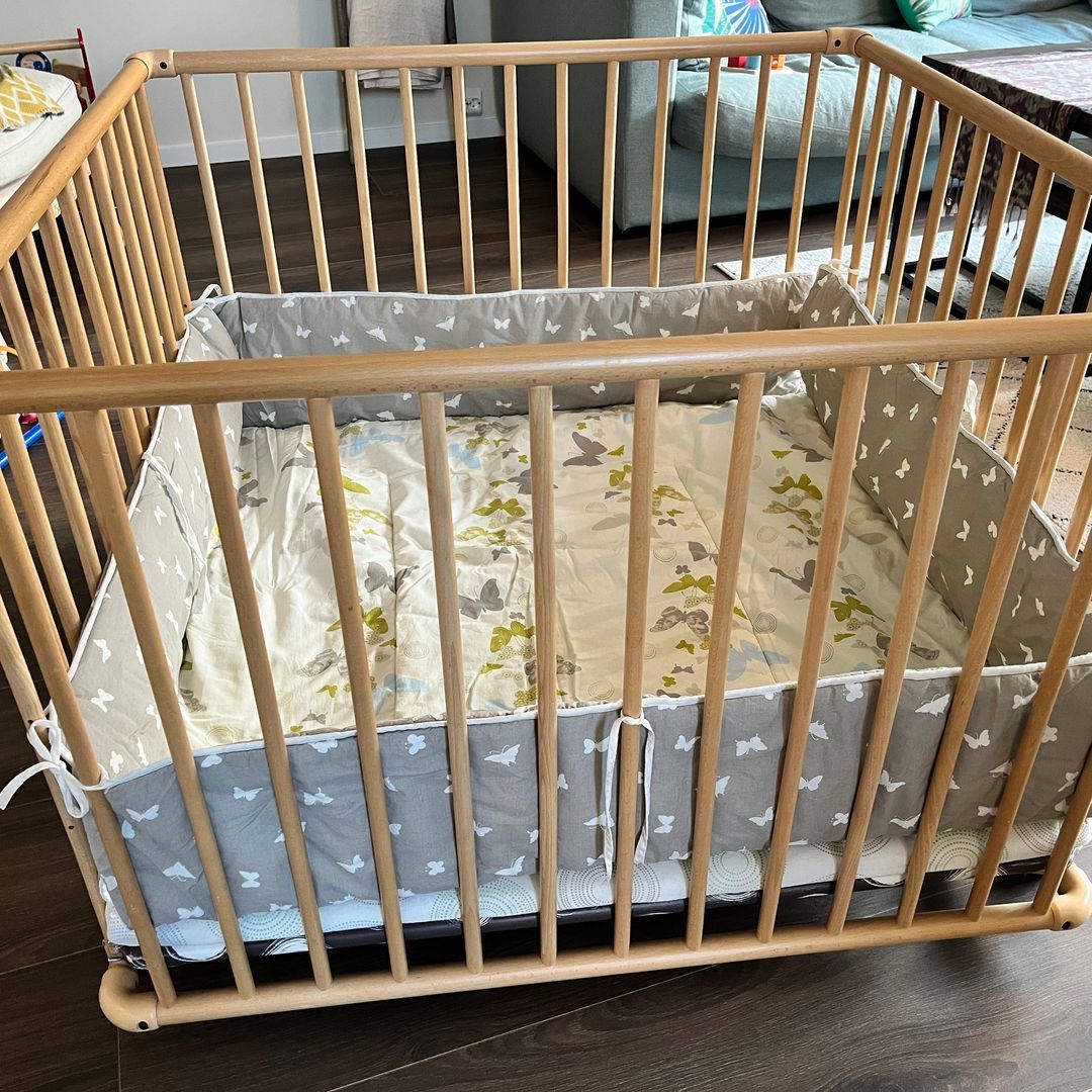 Baby play pen