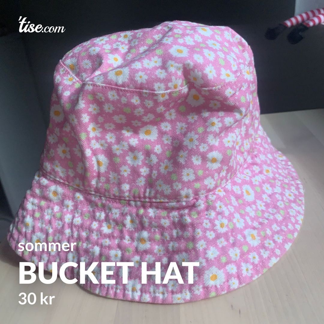 Bucket hat