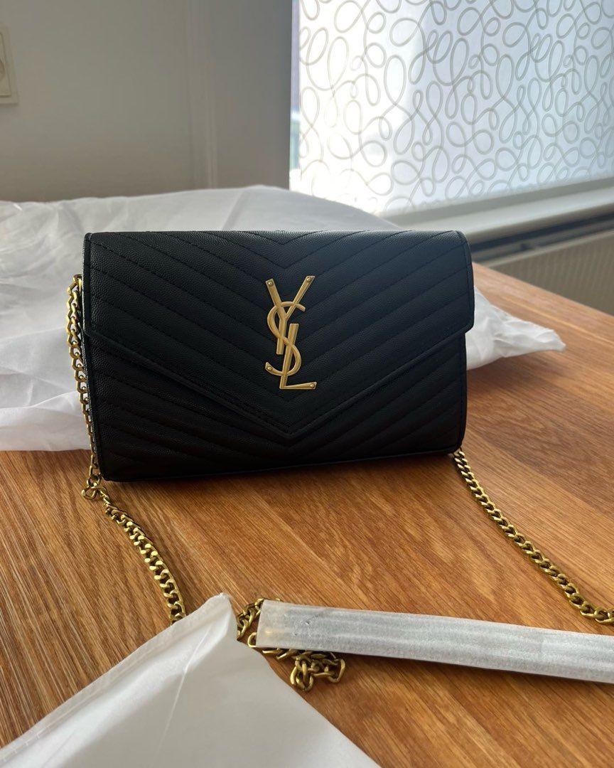 Yves saint laurent