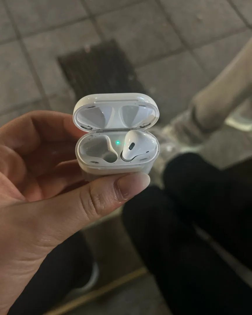 Air pods