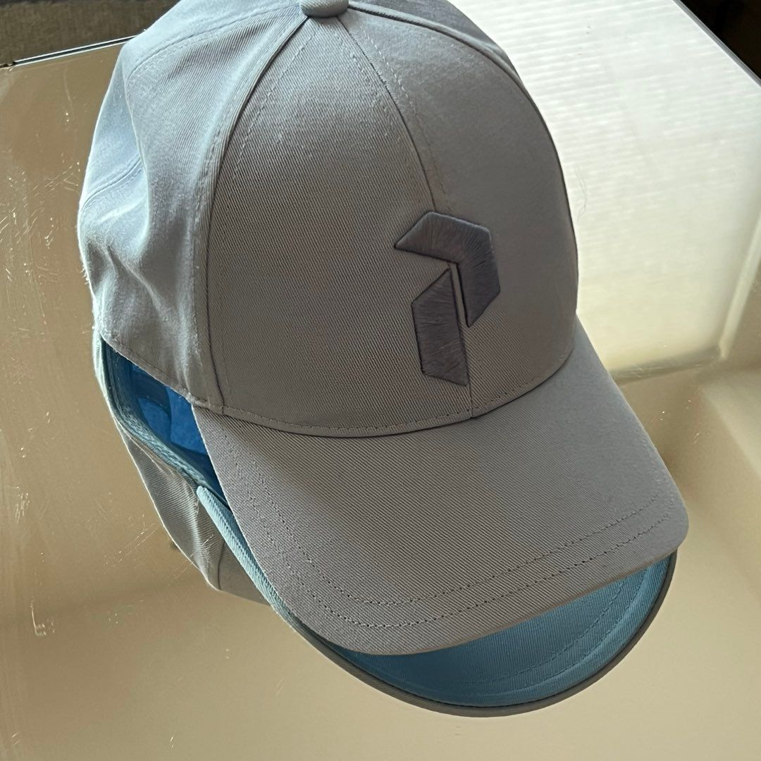 Peakperformance caps