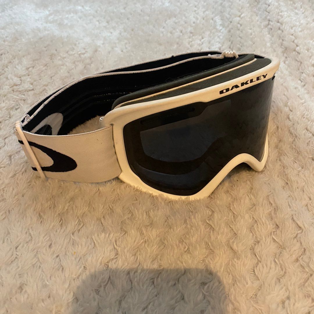 Oakley goggles