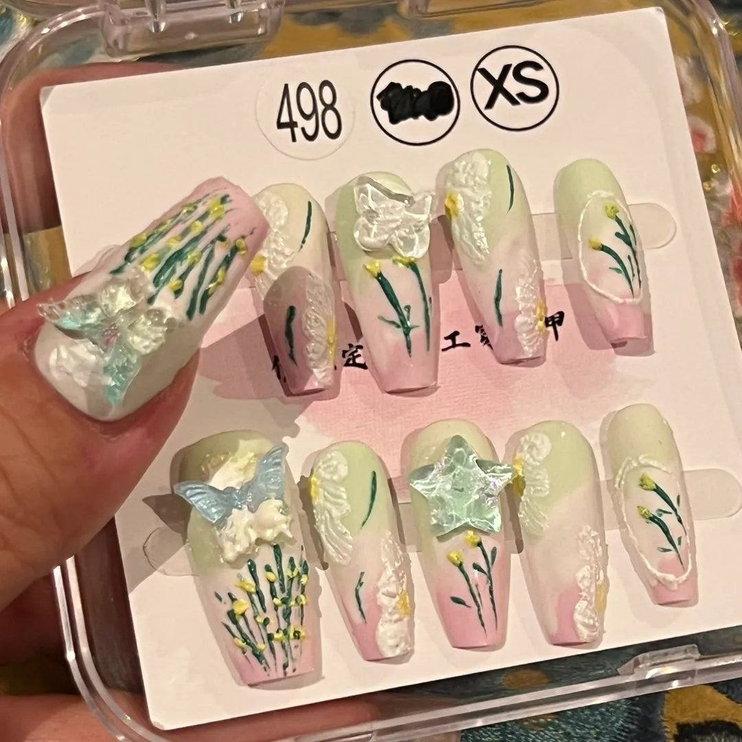 Hand painted nails