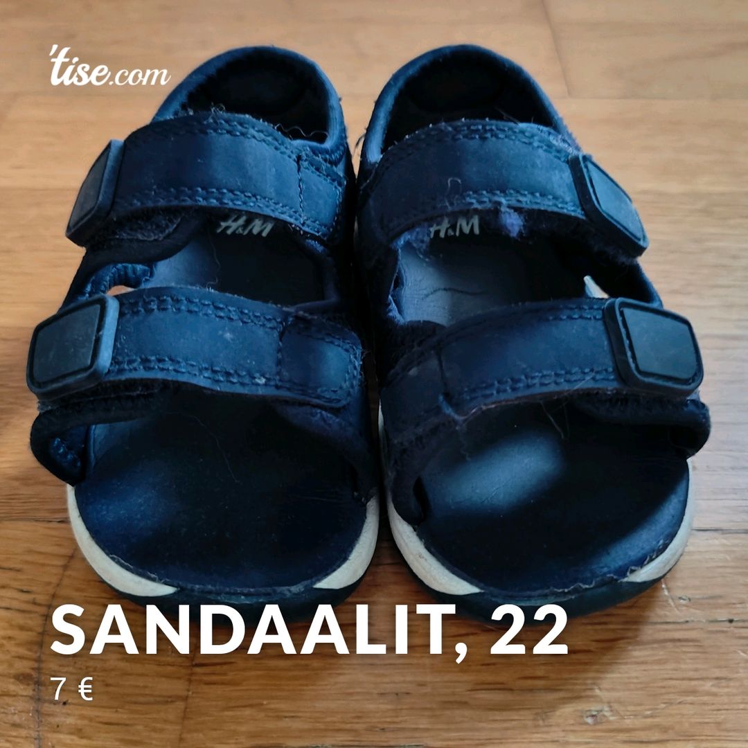 Sandaalit 22