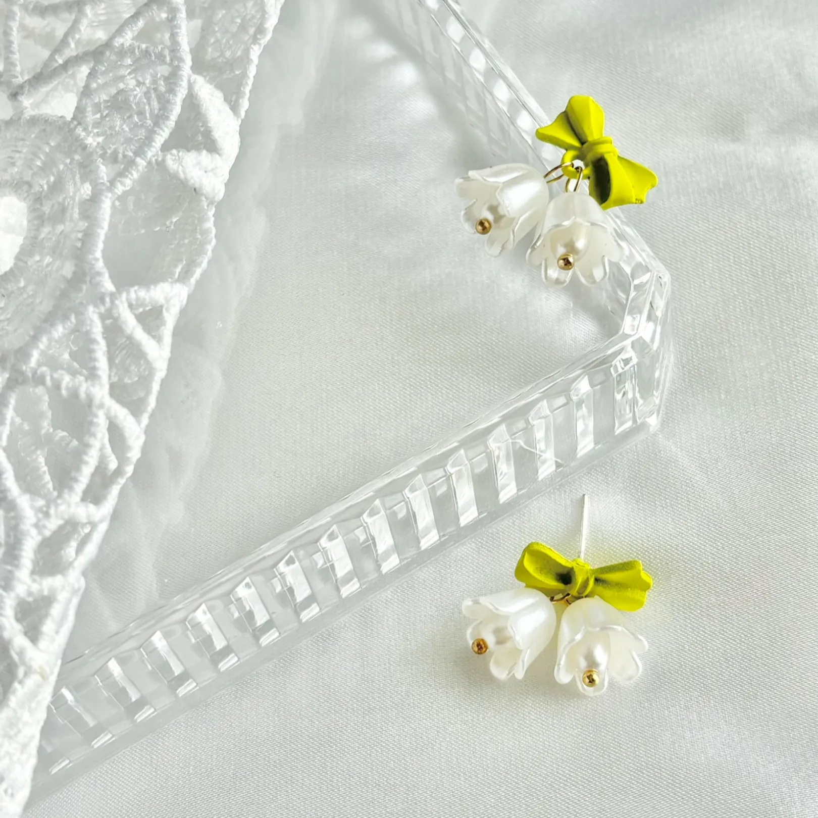 Lily Earrings