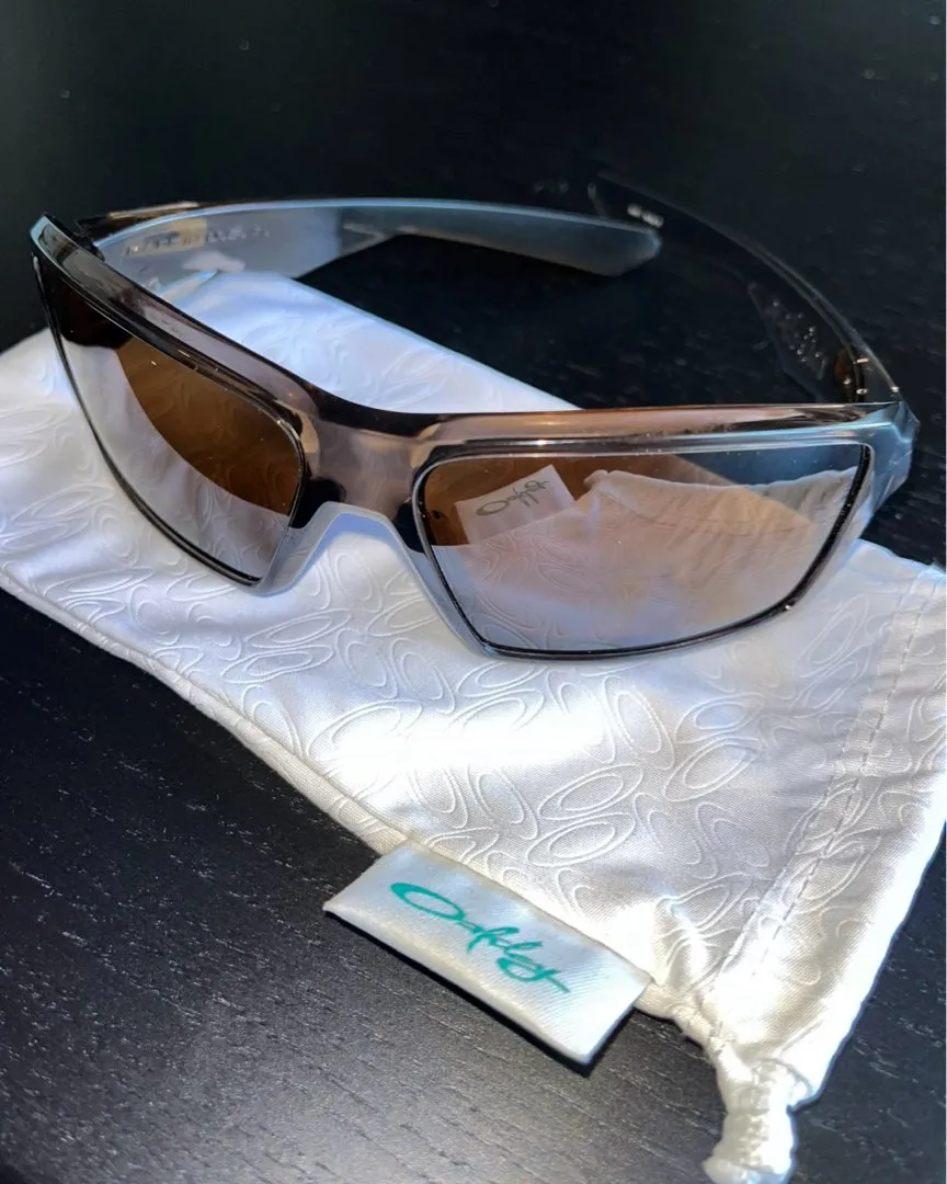 Oakley Aurinkolasit