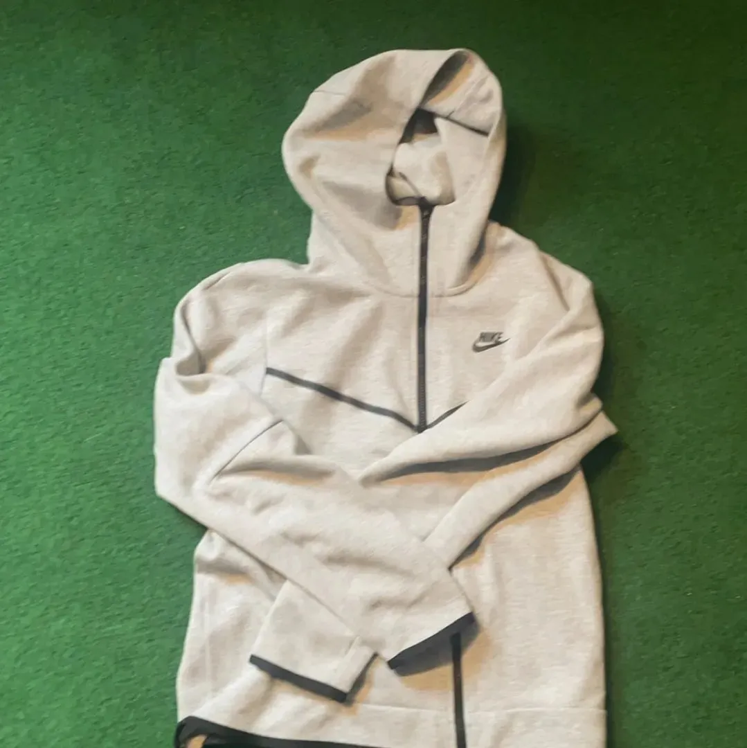 Nike tech fleece