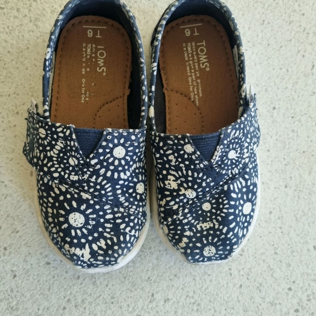 Toms Sko Str 22