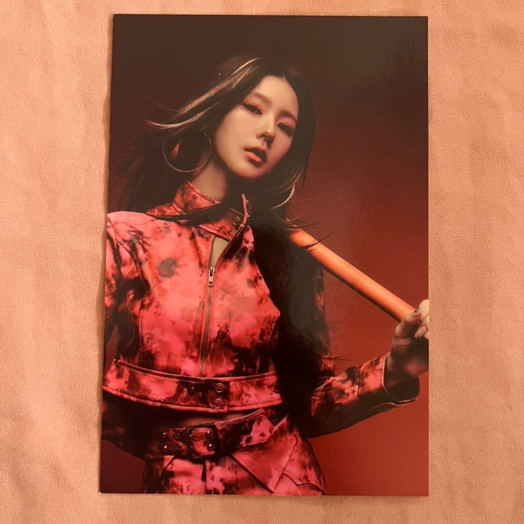 G idle postcard