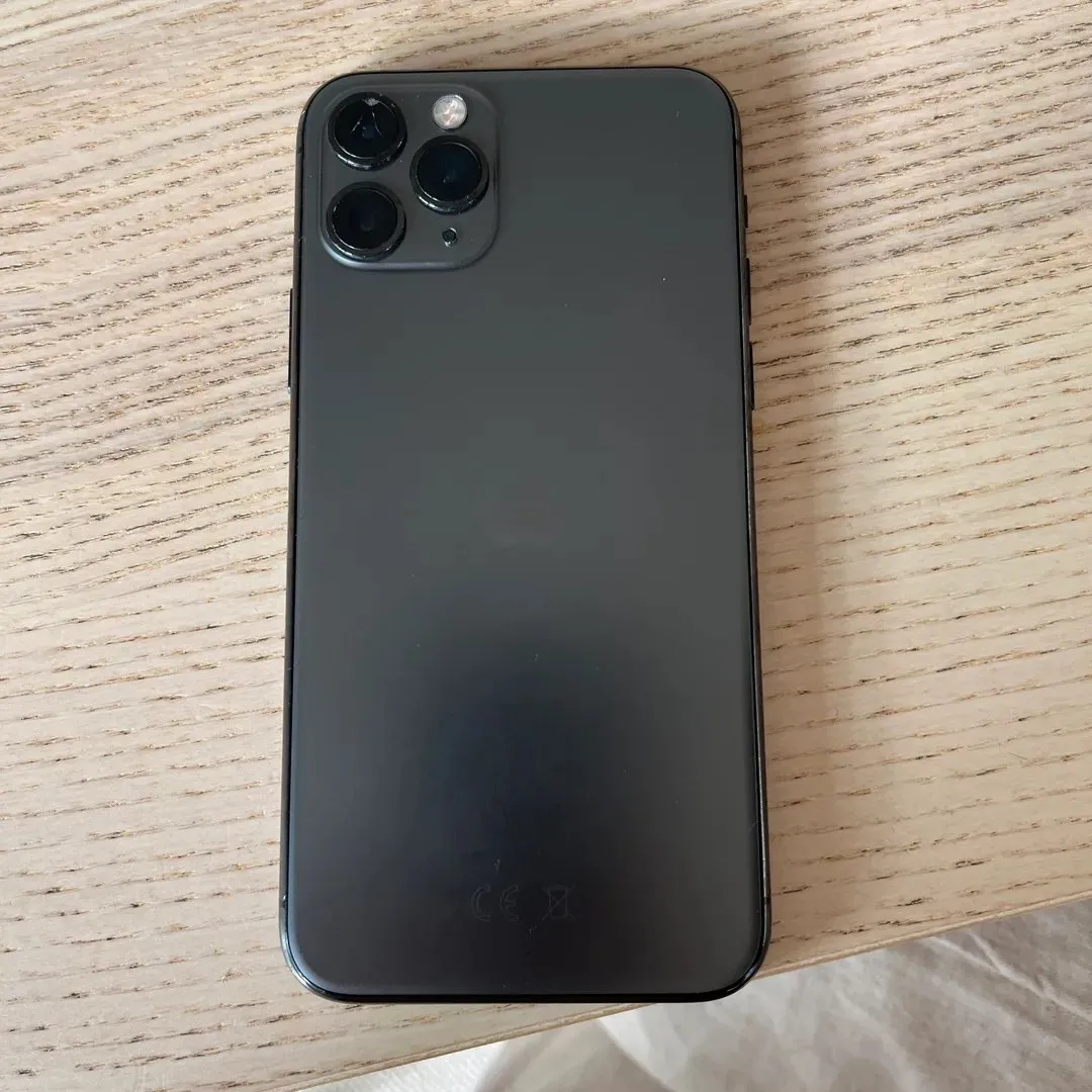 Iphone 11 pro (64gb)