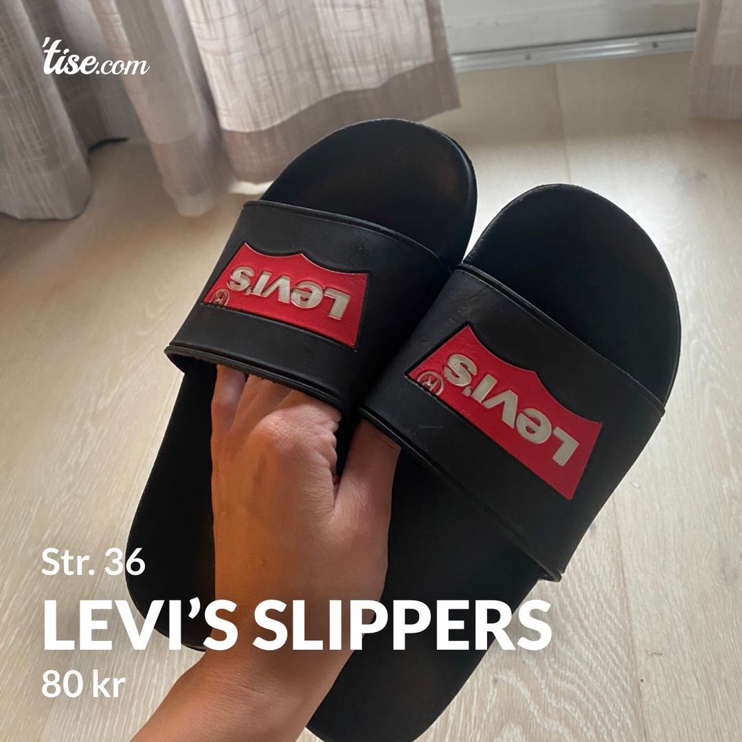 Levi’s slippers