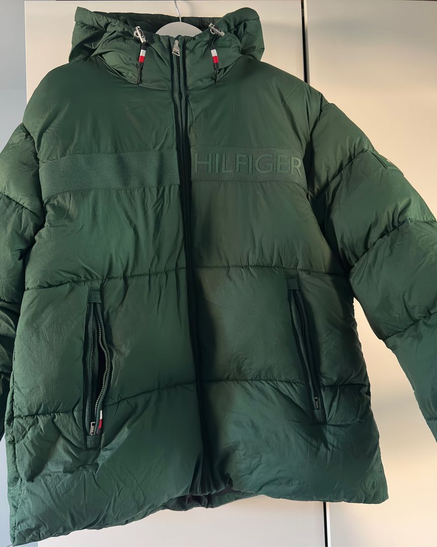 Tommy Hilfiger jakke