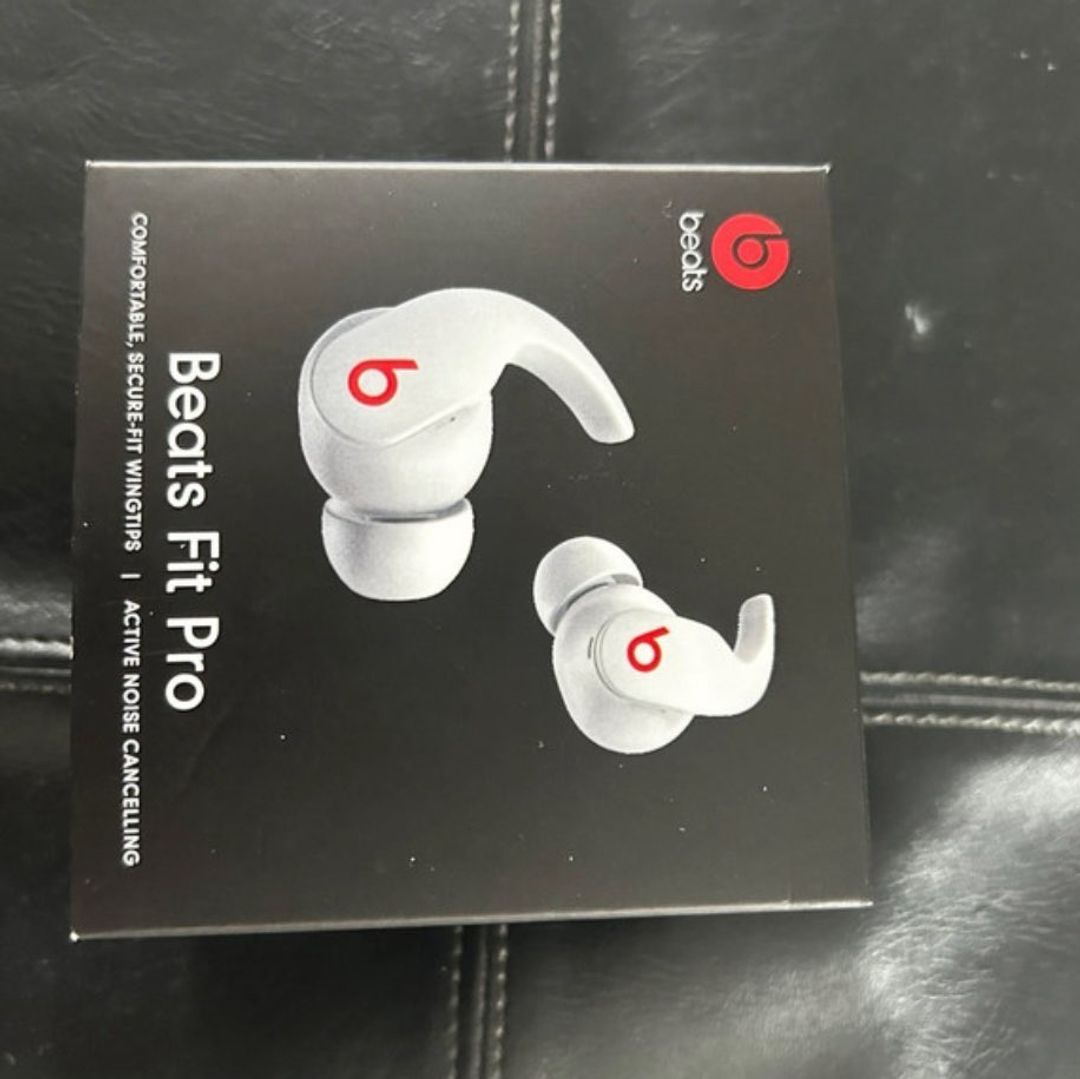 Beats fit pro