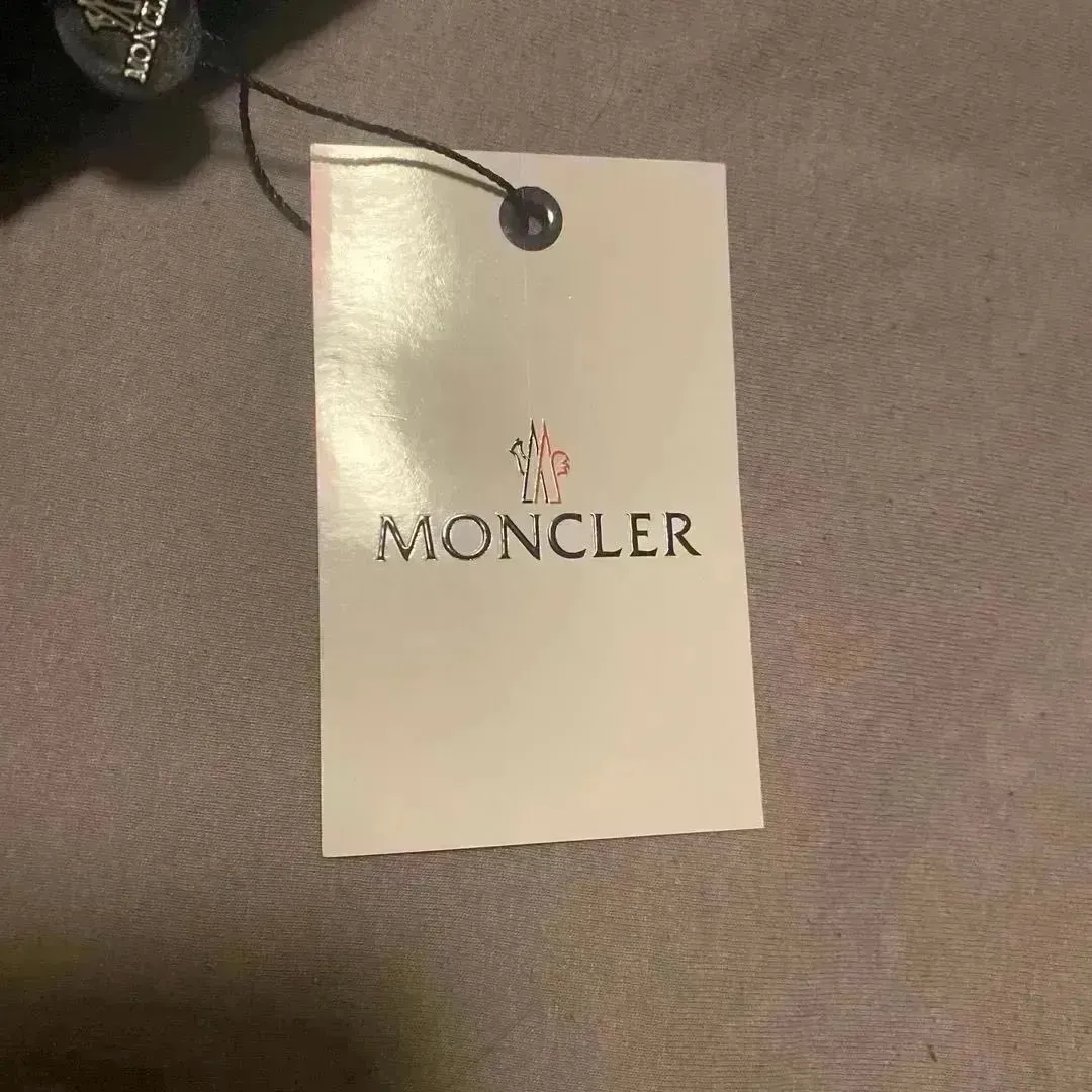 Moncler Lue