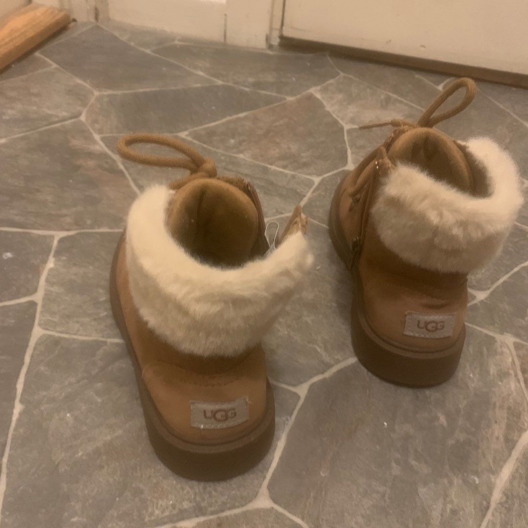 ugg azell