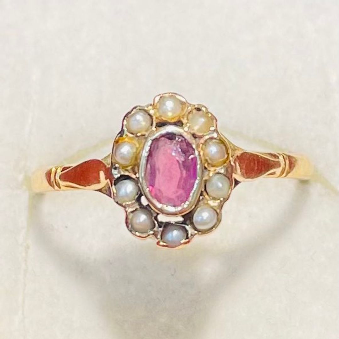 Antique gold ring