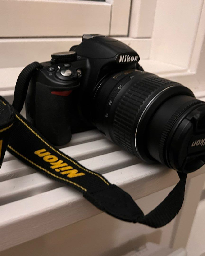 Nikon D3100