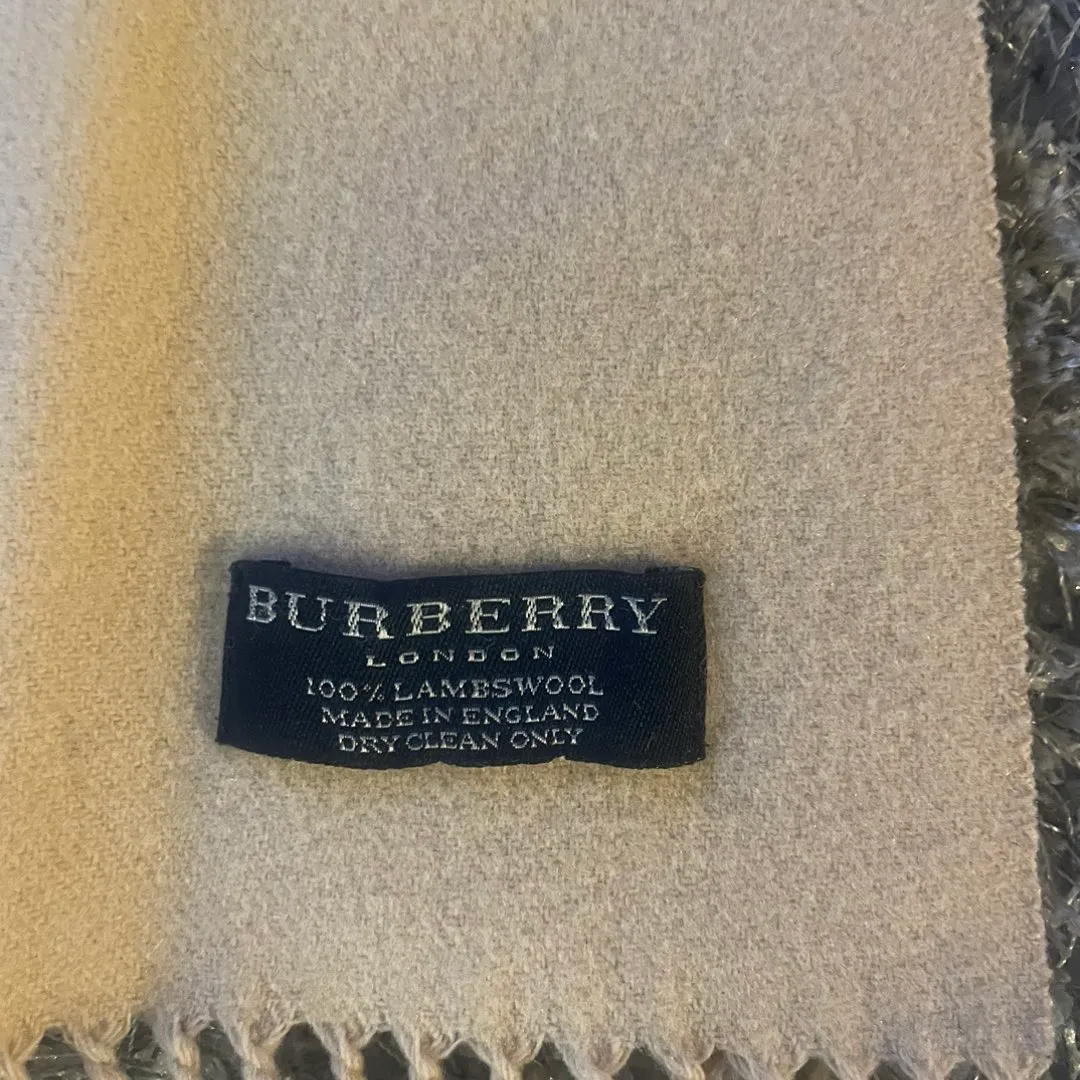 Burberry huivi