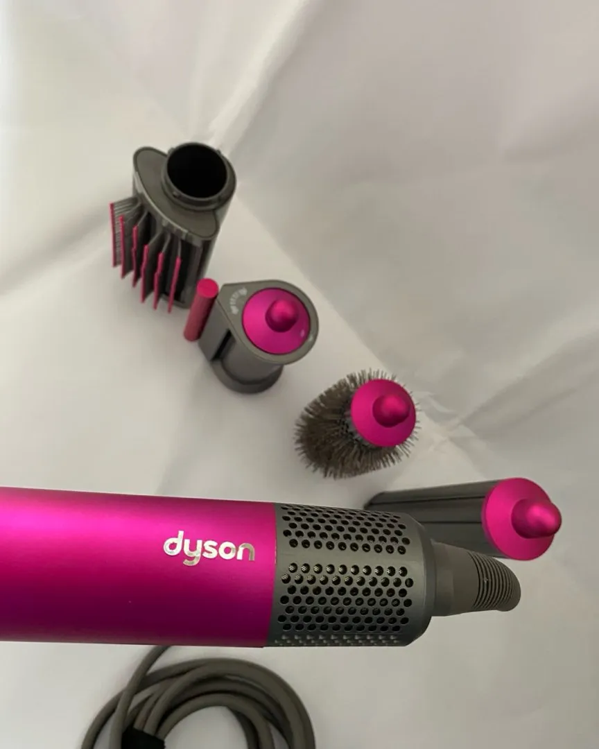 Dyson airwrap