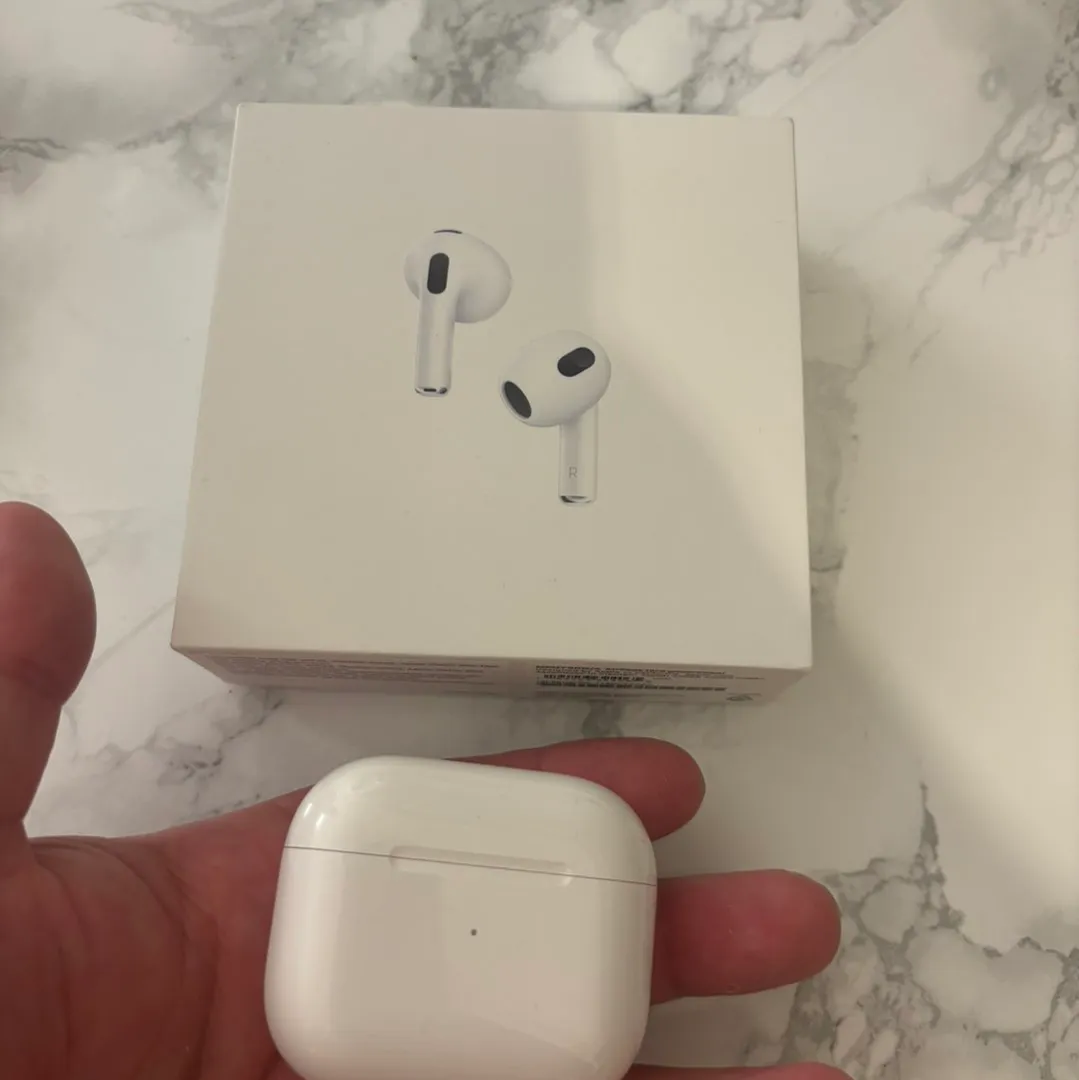 Apple airpods